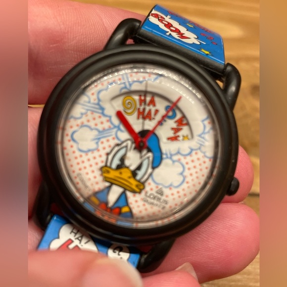 RARE! Vintage ANGRY DONALD DUCK by LORUS Disney Wrist Watch Original Band AS IS - Picture 10 of 11